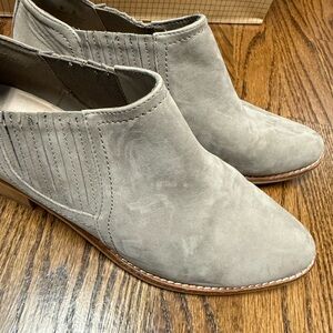 ALDO Women's Gray Suede Ankle Boots